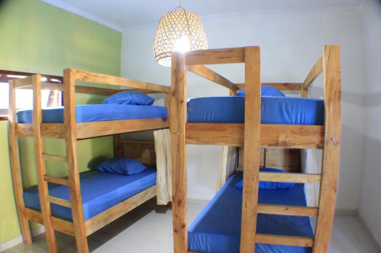 Black Sand Hostel Amed Esterno foto