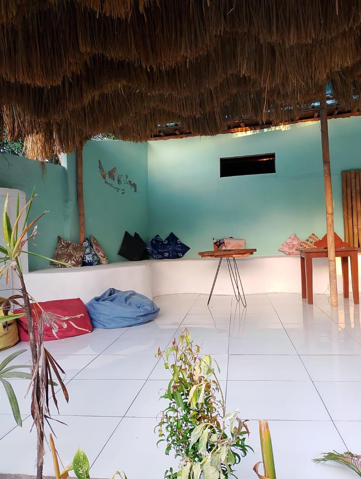 Black Sand Hostel Amed Esterno foto