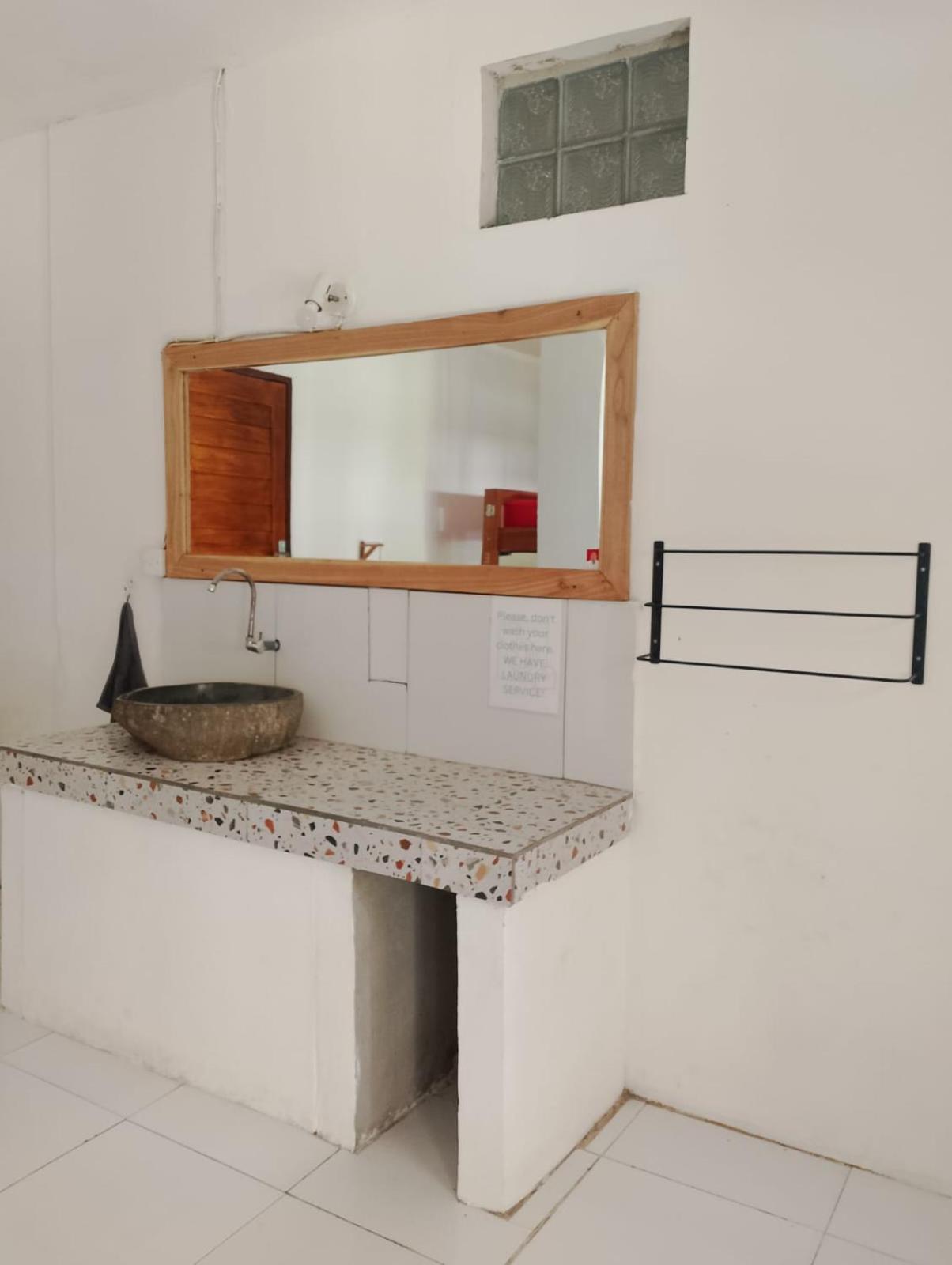 Black Sand Hostel Amed Esterno foto